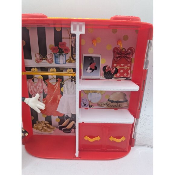 Disney Parks 2020 Minnie Mouse Christmas Poseable Doll Fashion Play Set - Picture 3 of 12